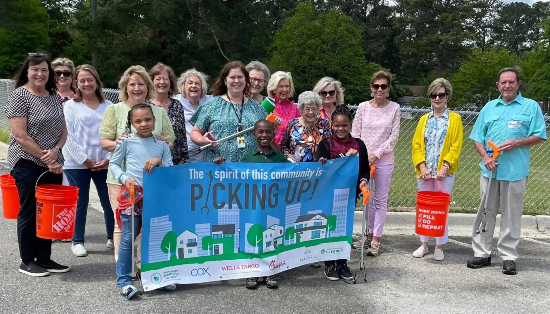 HillcrestYouthGCDublin2 The Hillcrest Elementary School Youth Garden Club led the school in making the school’s neighborhood clean. The school teamed up with the Green Acres Garden Club as part of the Great American Clean Up.